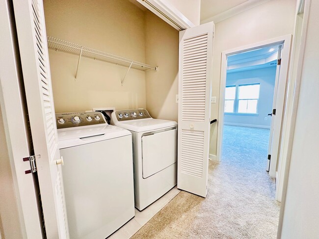 Building Photo - 4023 Purple Flora Bnd