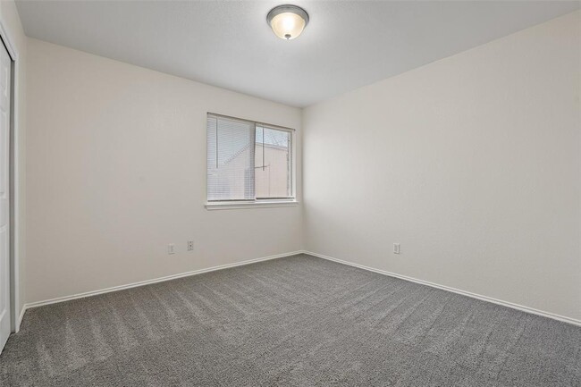 Building Photo - 3945 Eagles Nest St