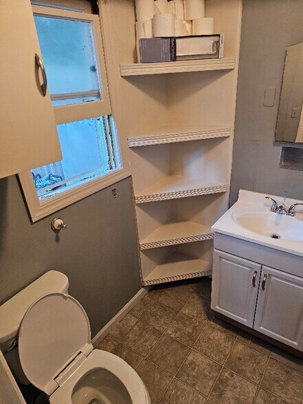 Building Photo - 3265 Hillview Ln