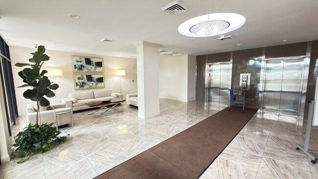 Building Photo - 2000 Presidential Way