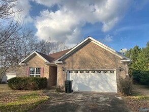 Building Photo - 117 Hubert Rd