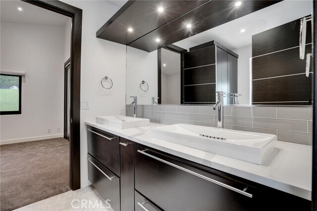 Building Photo - 1424 Via Zumaya