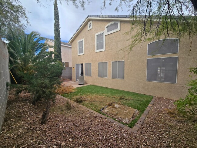 Building Photo - A Fabulous 3 Bedroom House in Summerlin.