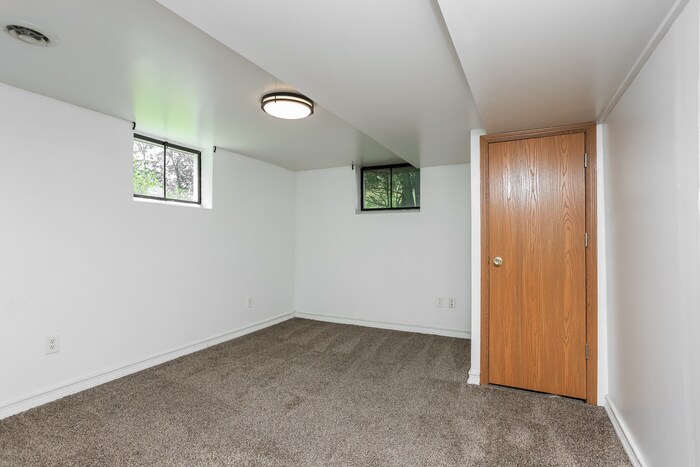 Building Photo - 5208 Roberta Dr