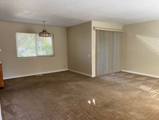 Building Photo - 55 and over located in Leisure Town! Updated home throughout! Beautiful backyard!
