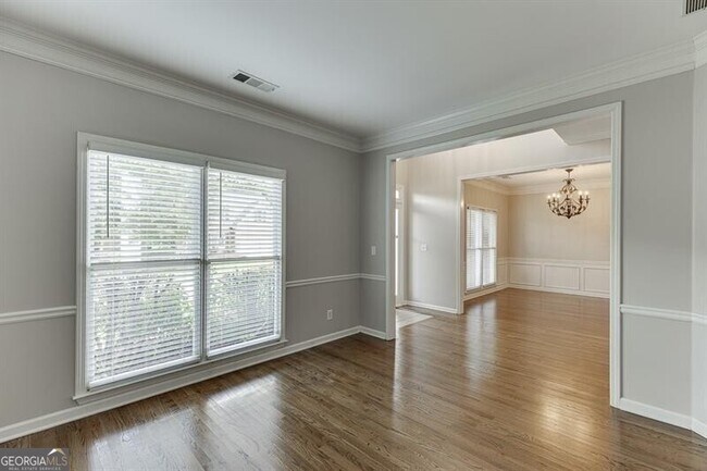 Building Photo - 1795 Lake Heights Cir