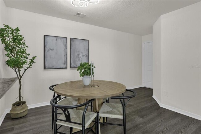 Building Photo - 7606 Pissarro Dr