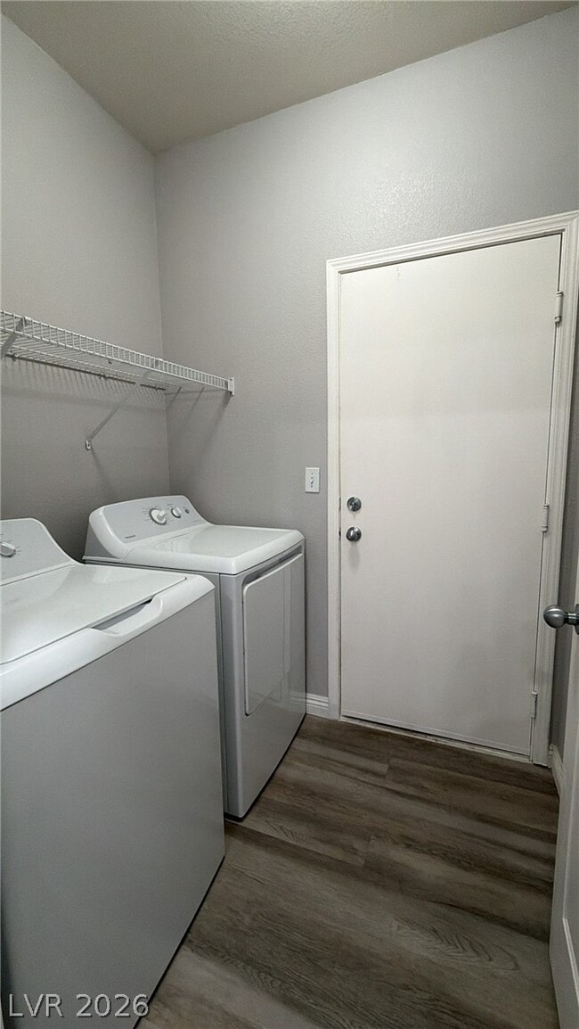 Building Photo - 2215 Heavenly Lights Ave