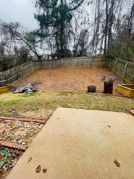 Building Photo - 3709 Hutchinson Trace Dr