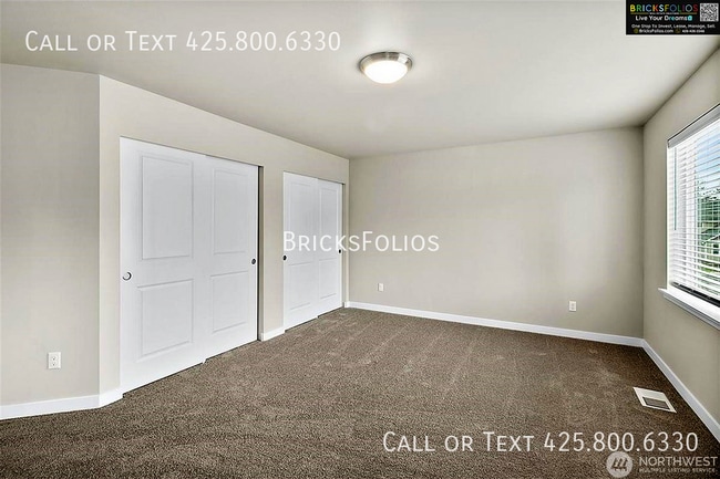 Building Photo - 16217 8th Ave E