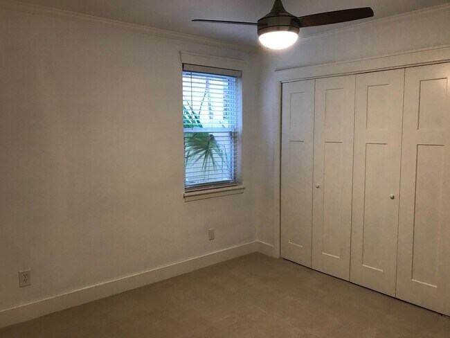 Building Photo - 117W-117 Wentworth Street