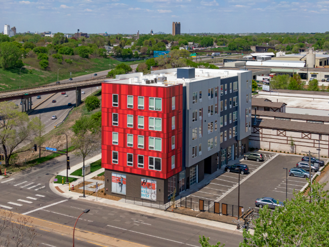 Building Photo - 309 Ulysses St NE