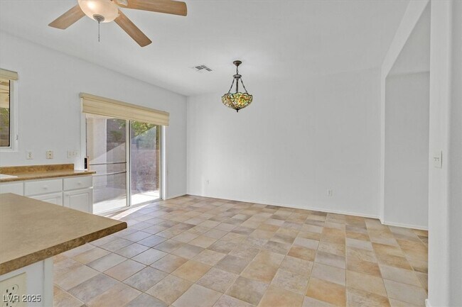 Building Photo - 1660 Rockcrest Hills Ave