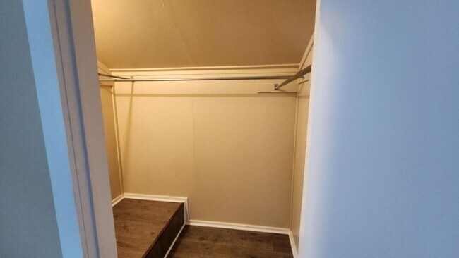 Building Photo - 115 Keowee Ave