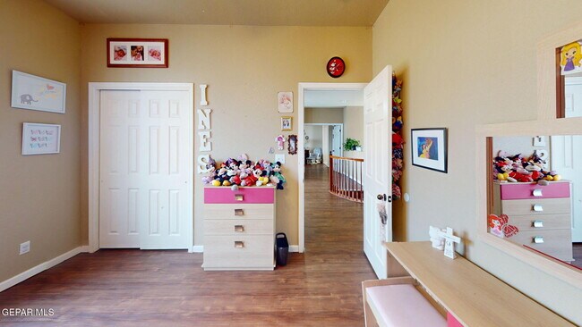 Building Photo - 7350 La Casa Way