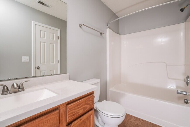 Building Photo - 8108 Inverbrass Ct