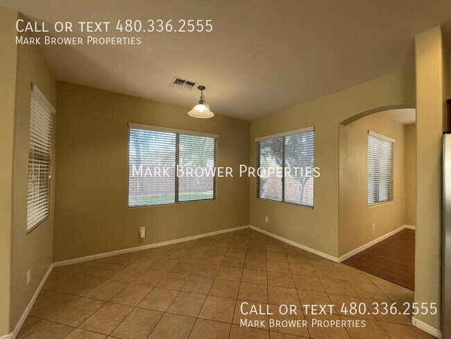 Building Photo - 3750 S Ashley Pl