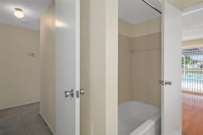 Building Photo - 7403 Populus Dr