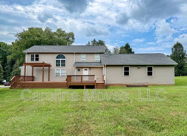 Building Photo - 205 Winterthur Dr