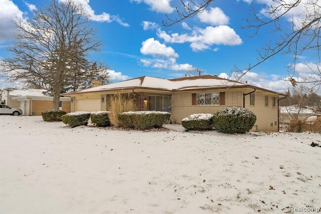 Building Photo - 640 Cumberland St