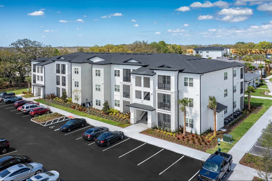 Building Photo - 3060 Southcreek Blvd