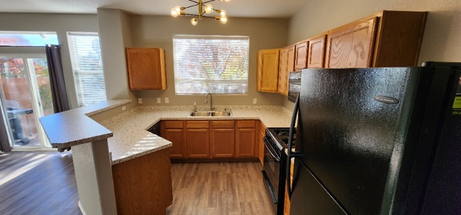 Building Photo - 6432 Los Pueblos Pl NW