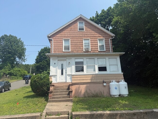 Primary Photo - 384 Park St