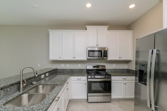 Building Photo - 2902 YellowHammer Wy