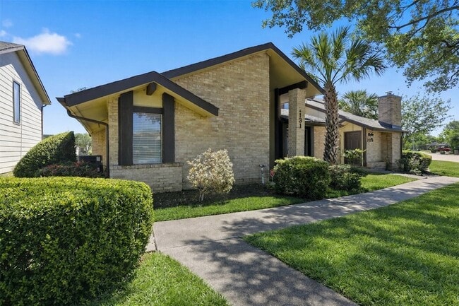 Building Photo - 7131 Westbranch Dr