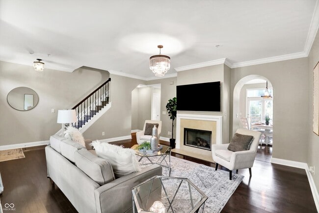 Building Photo - 529 E New York St