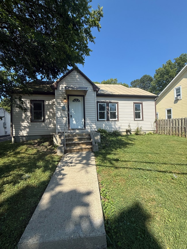 Building Photo - 307 Welch Rd