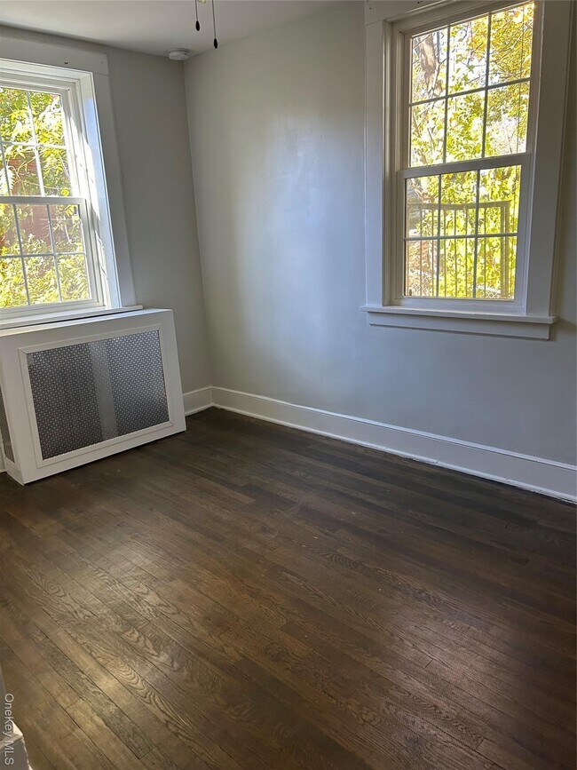 Building Photo - 1 Haven Ct