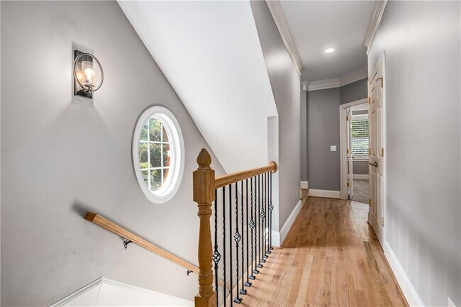 Building Photo - 2586 Brookhaven Chase Ln NE