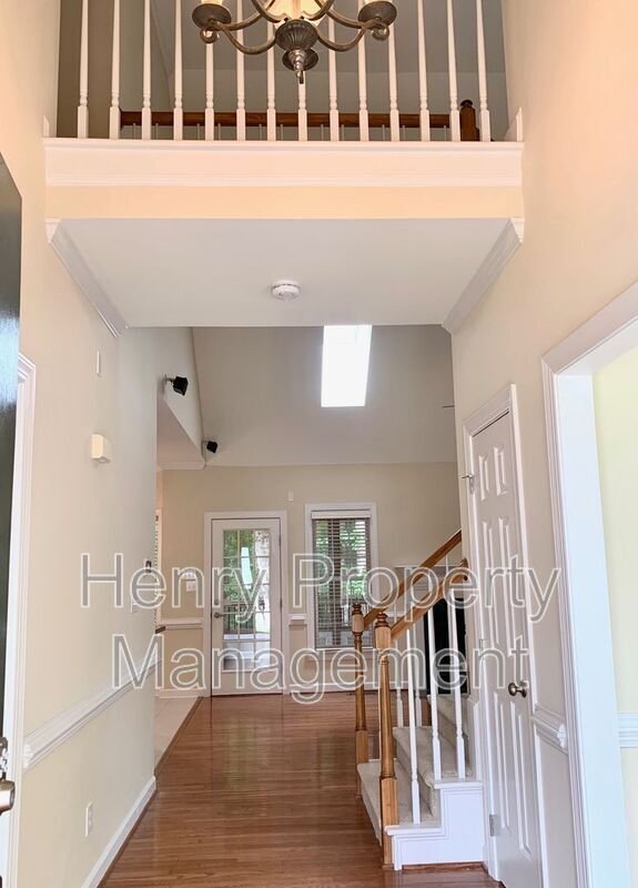 Building Photo - 212 Lewey Brook Dr