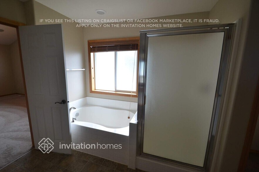 Building Photo - 34229 13th Ct SW