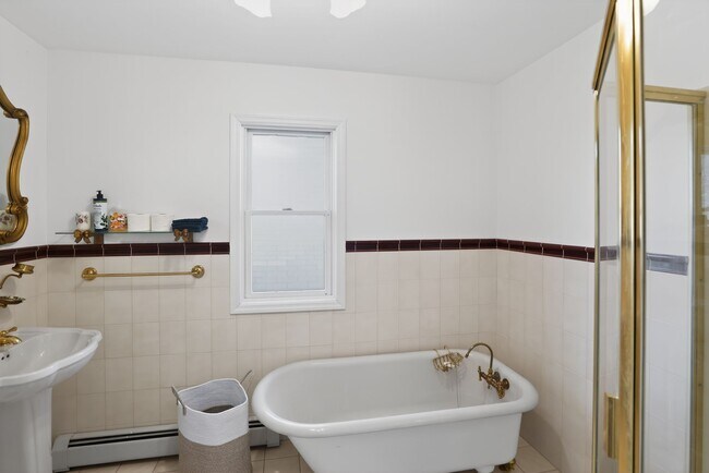 Building Photo - 12 Taghkanic Churchtown Rd