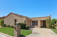 Building Photo - 73680 Irontree Dr