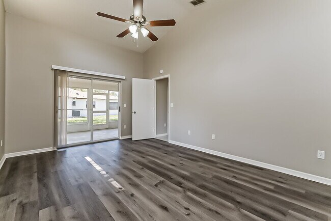 Building Photo - 5009 Panther Dr