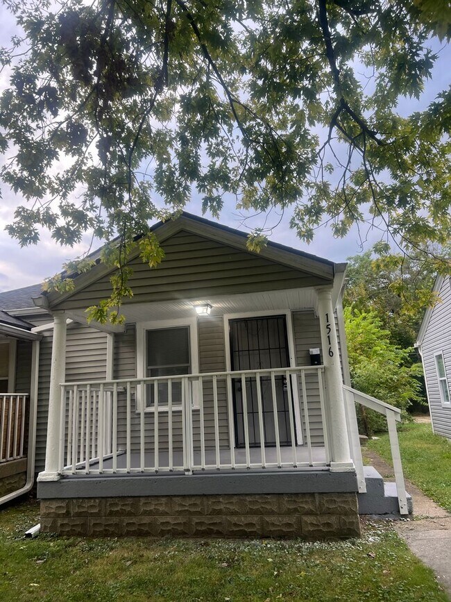 Primary Photo - 1514 N Chester Ave