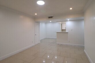 Building Photo - 5929 Queensloch Dr