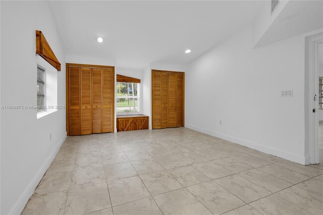 Building Photo - 6200 SW 63rd Ave