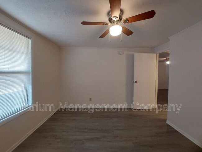 Building Photo - 1295 N Holland Pkwy