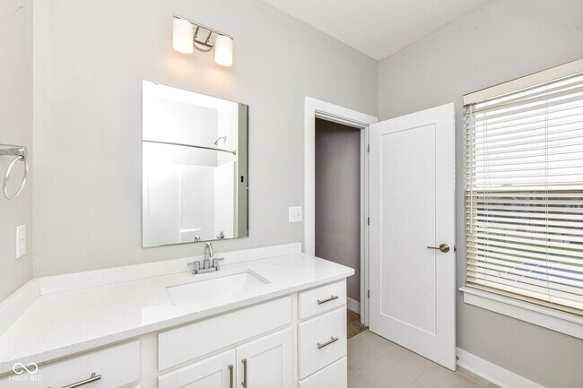Building Photo - 2579 Filson St