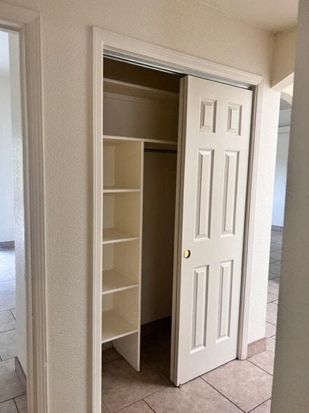 Building Photo - 2357 Saturn Cir