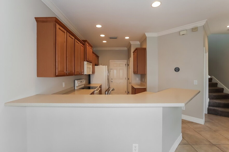 Building Photo - 11432 52nd Ct E