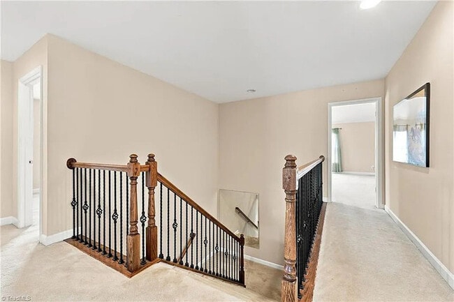 Building Photo - Lease OR Lease to Own