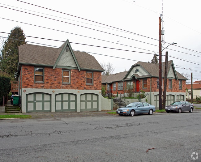 Primary Photo - Tudor Court Apartments