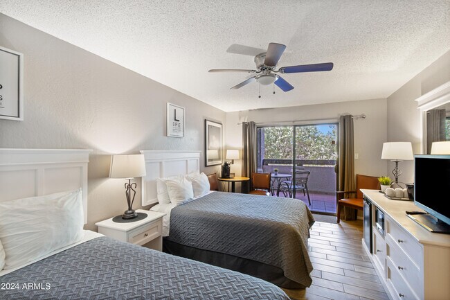 Building Photo - 7350 N Pima Rd