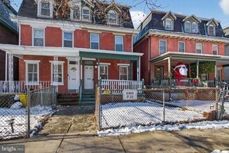 Building Photo - 39 Carroll St