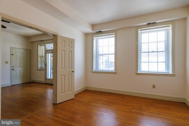 Building Photo - 2331 N 58th St